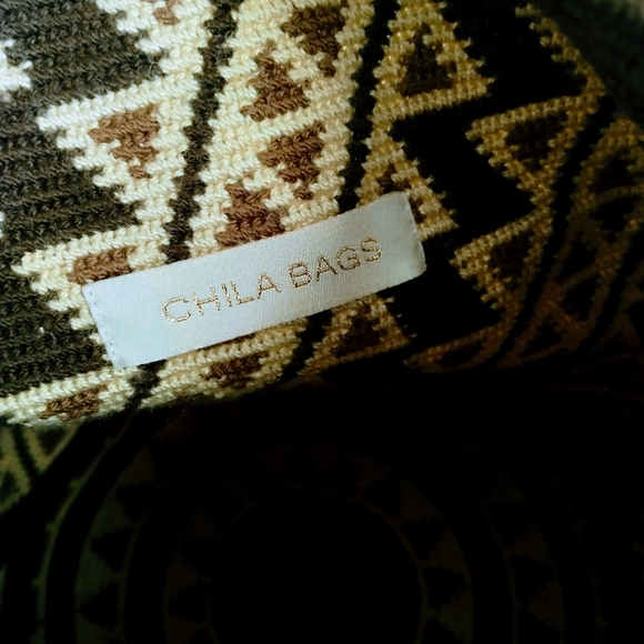 CHILA Large Crossbody Bag - Picture 2 of 12